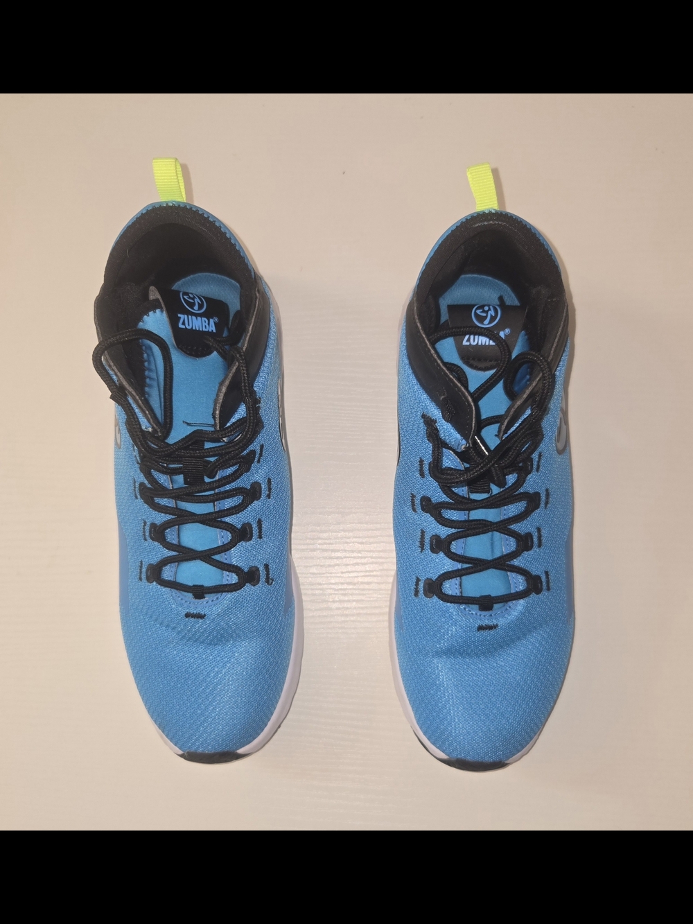 Zumba Fitness Women's Teal-Blue Mesh Sneakers with Neon Heel Tab.